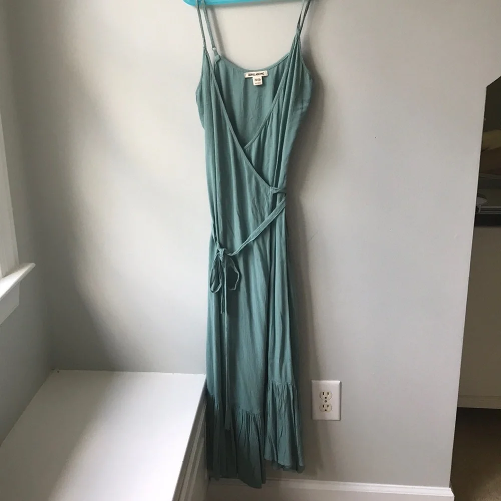 Billabong Hold Me Tight Wrap Midi Dress - Picture 2 of 8